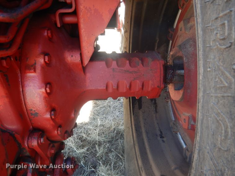 image for item DG4611 1978 International Hydro 186  tractor