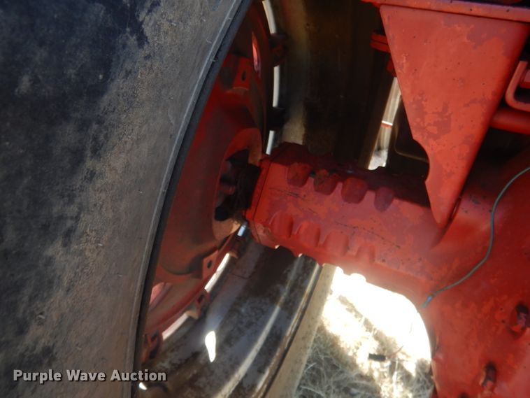 image for item DG4611 1978 International Hydro 186  tractor