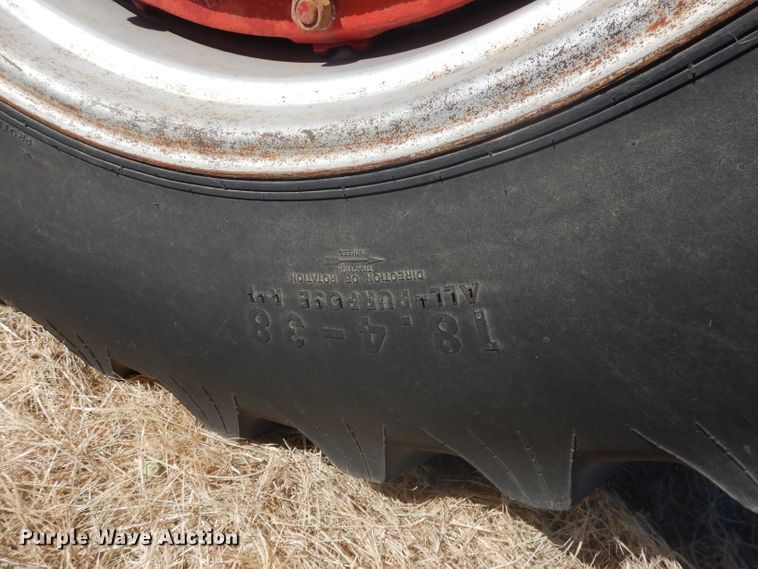 image for item DG4611 1978 International Hydro 186  tractor