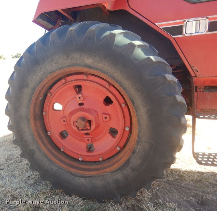 image for item DG4611 1978 International Hydro 186  tractor