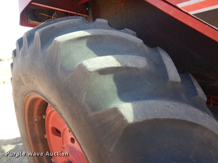 image for item DG4611 1978 International Hydro 186  tractor