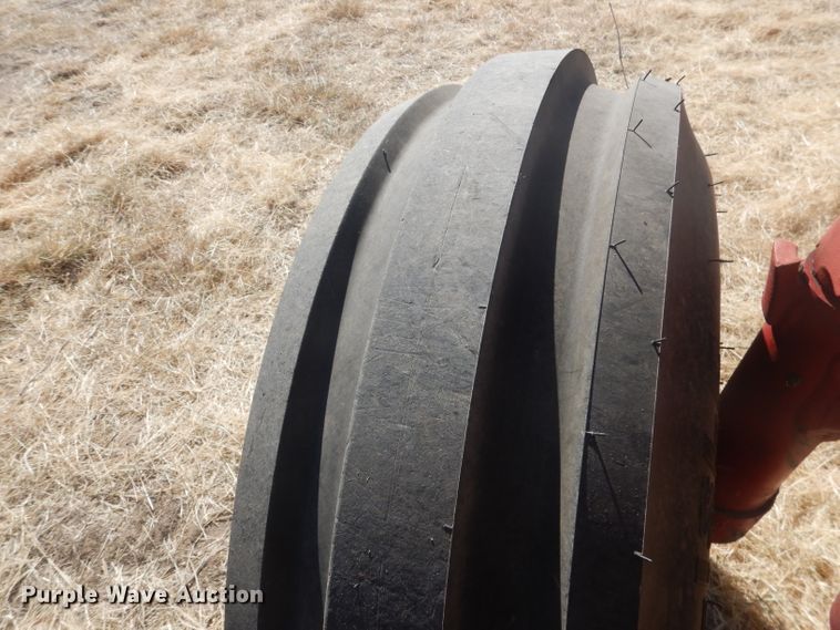 image for item DG4612 1974 International 1066  tractor