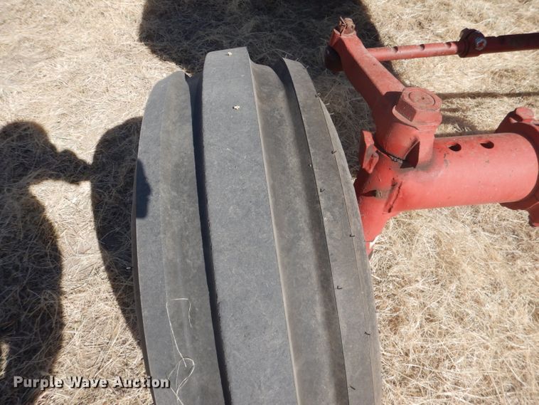 image for item DG4612 1974 International 1066  tractor