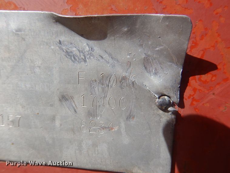 image for item DG4612 1974 International 1066  tractor