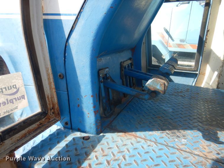 image for item DG4613 1968 Ford 8000  tractor