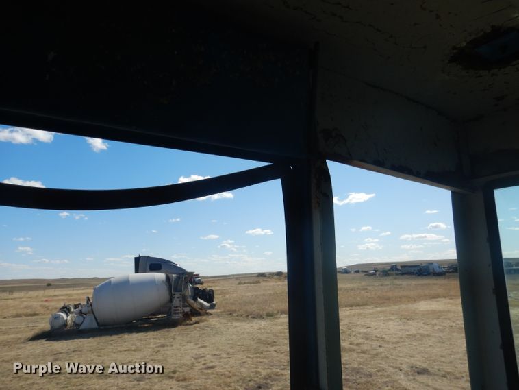 image for item DG4613 1968 Ford 8000  tractor