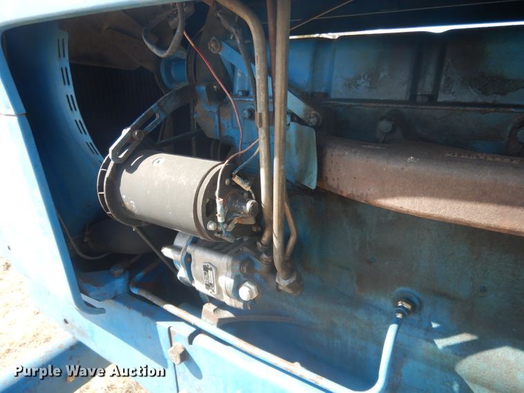 image for item DG4613 1968 Ford 8000  tractor