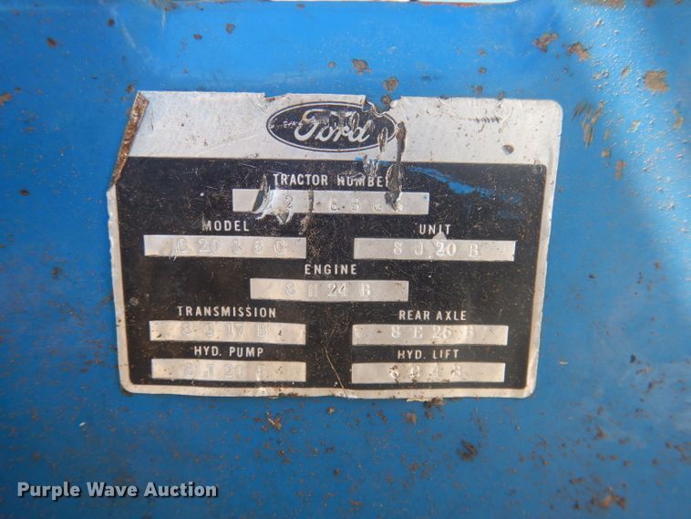 image for item DG4613 1968 Ford 8000  tractor