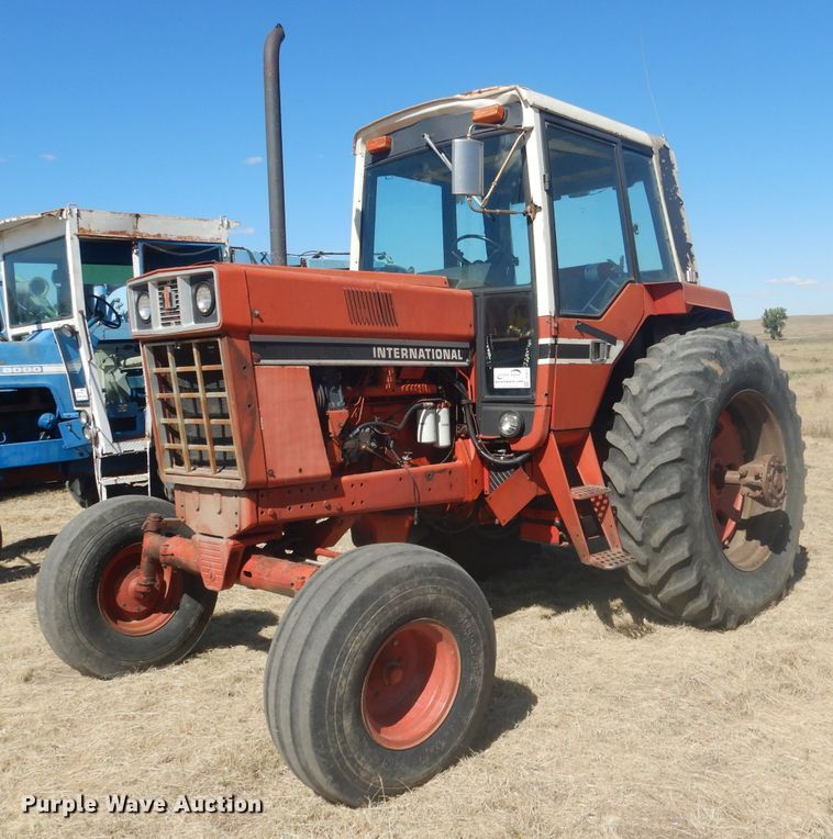 image for item DG4615 1980 International 1486  tractor