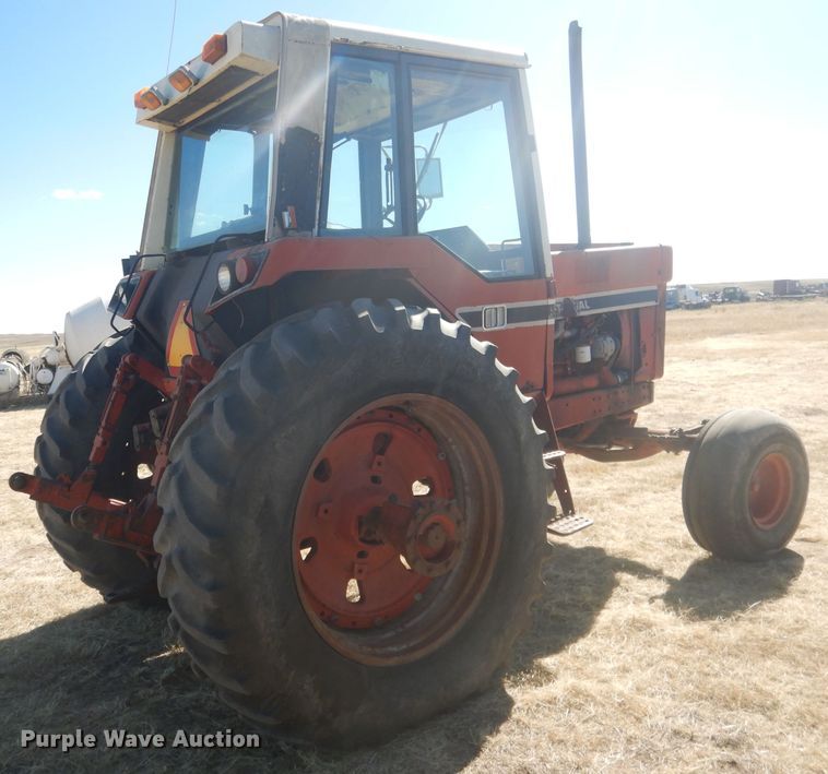 image for item DG4615 1980 International 1486  tractor