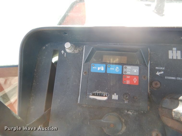 image for item DG4615 1980 International 1486  tractor