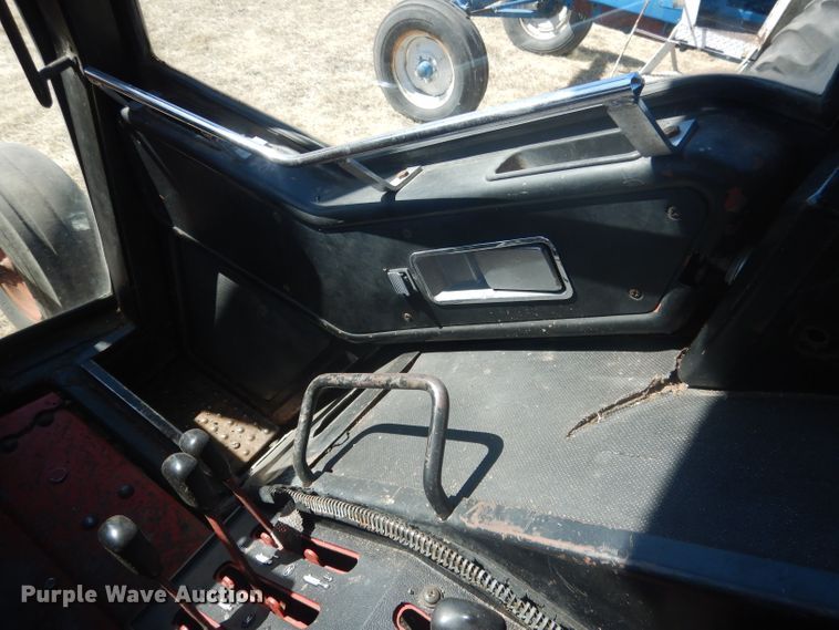 image for item DG4615 1980 International 1486  tractor