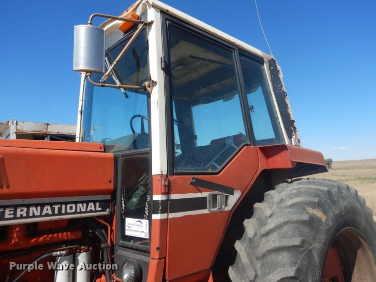 image for item DG4615 1980 International 1486  tractor