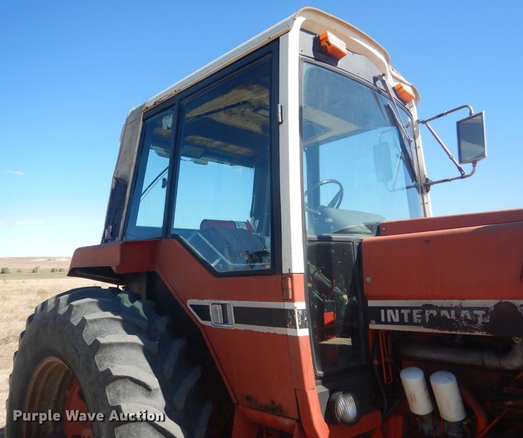 image for item DG4615 1980 International 1486  tractor