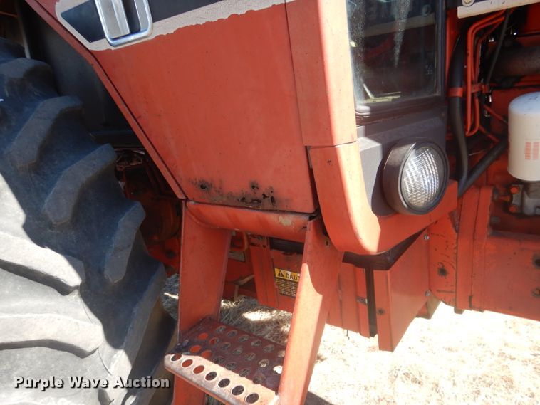 image for item DG4615 1980 International 1486  tractor