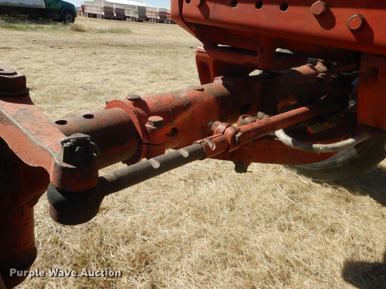 image for item DG4615 1980 International 1486  tractor