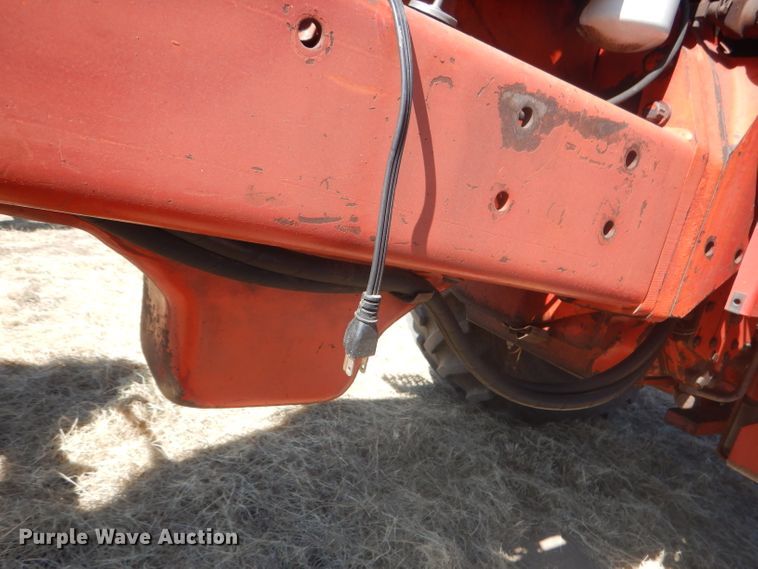 image for item DG4615 1980 International 1486  tractor