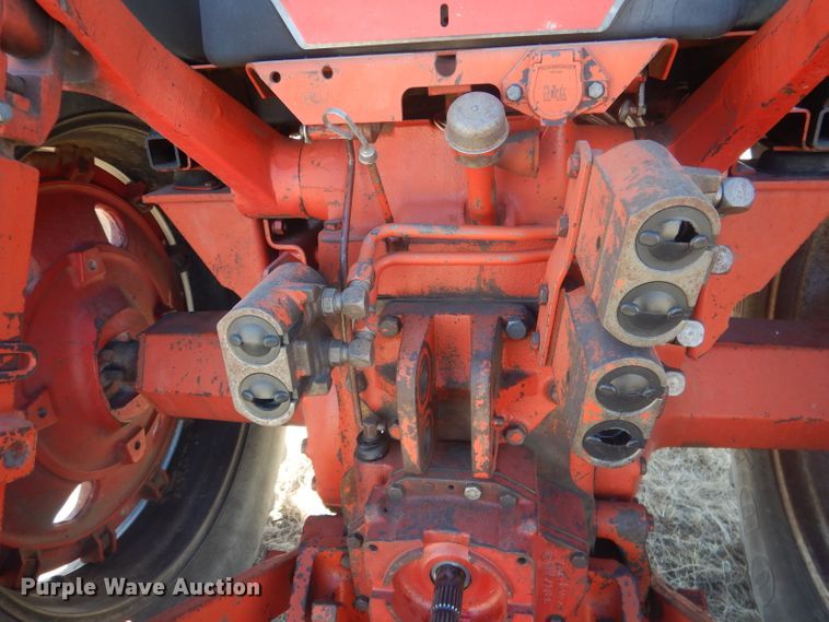 image for item DG4615 1980 International 1486  tractor