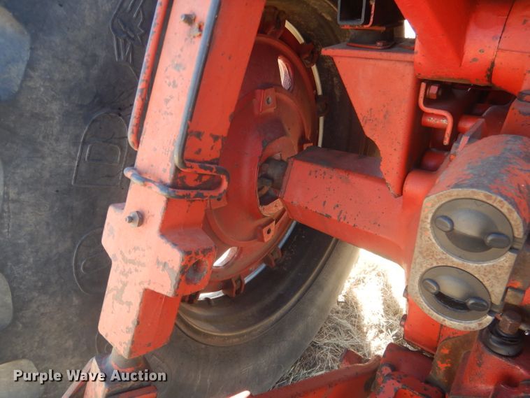 image for item DG4615 1980 International 1486  tractor