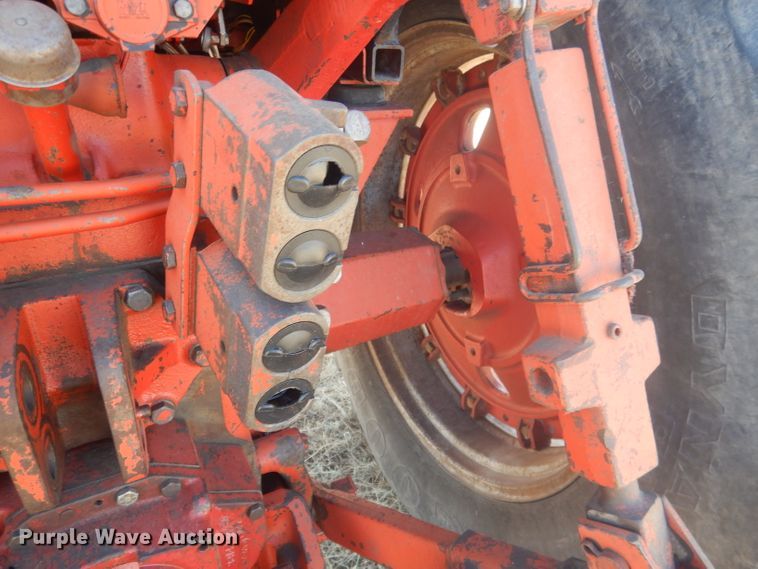 image for item DG4615 1980 International 1486  tractor