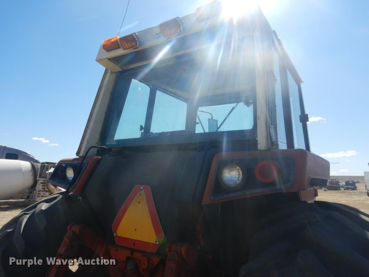 image for item DG4615 1980 International 1486  tractor