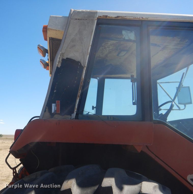 image for item DG4615 1980 International 1486  tractor