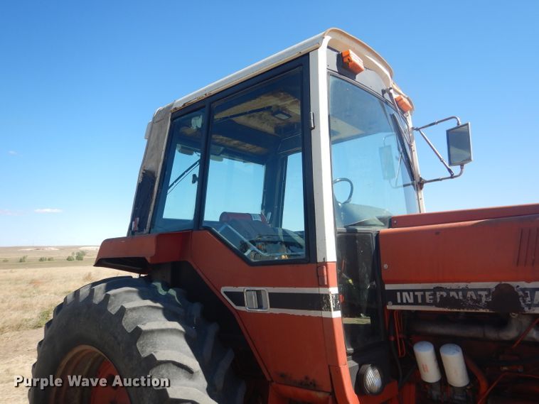 image for item DG4615 1980 International 1486  tractor