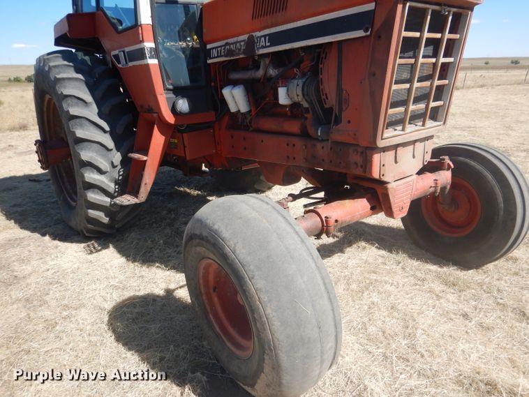 image for item DG4615 1980 International 1486  tractor