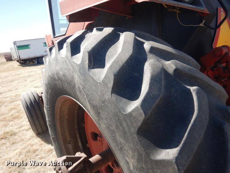 image for item DG4615 1980 International 1486  tractor