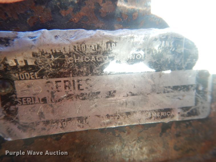 image for item DG4615 1980 International 1486  tractor