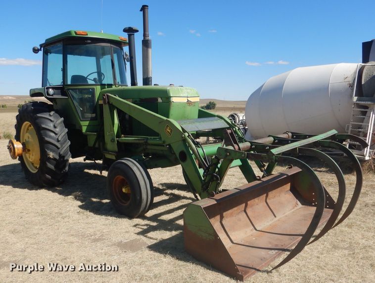 image for item DG4617 1976 John Deere 4630  tractor