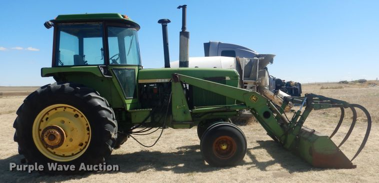 image for item DG4617 1976 John Deere 4630  tractor