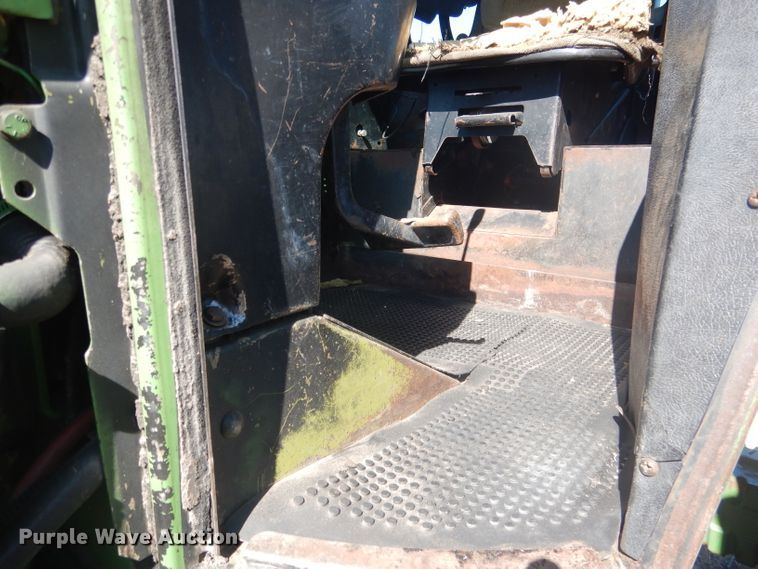 image for item DG4617 1976 John Deere 4630  tractor