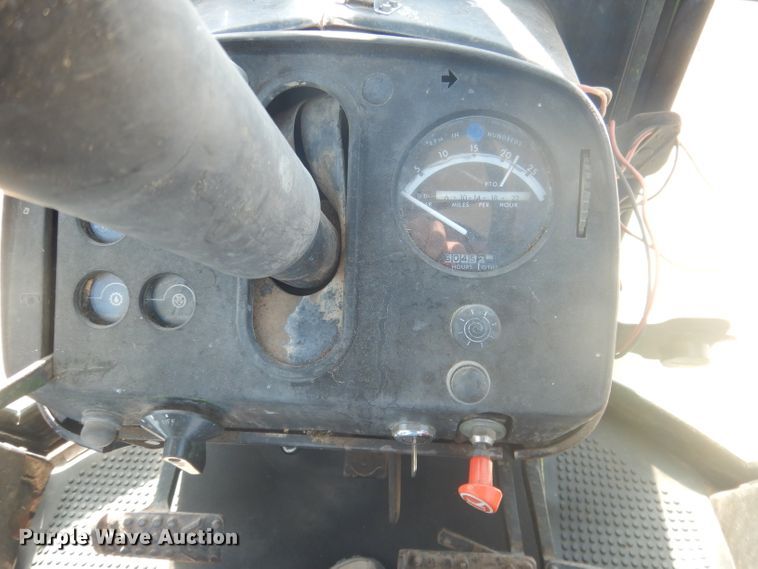 image for item DG4617 1976 John Deere 4630  tractor