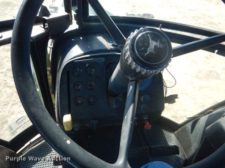 image for item DG4617 1976 John Deere 4630  tractor