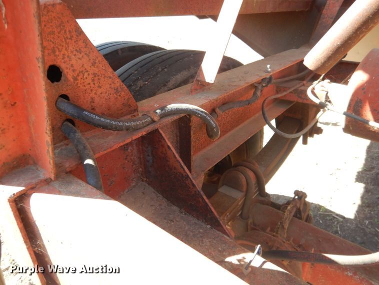 image for item DG4623 1974 Hobbs DAFB2P704 single hopper pup grain trailer