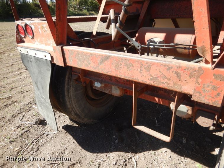 image for item DG4623 1974 Hobbs DAFB2P704 single hopper pup grain trailer