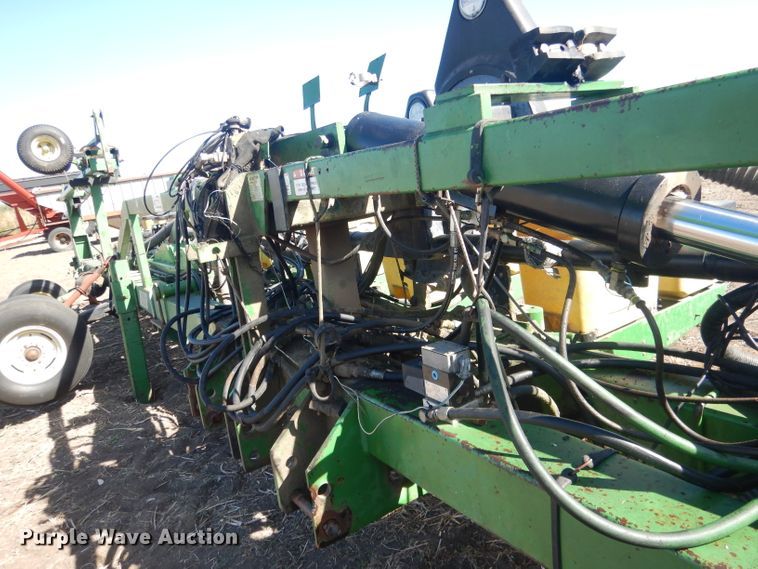 image for item DG4624 John Deere 7300 Max Emerge 2 no-till planter