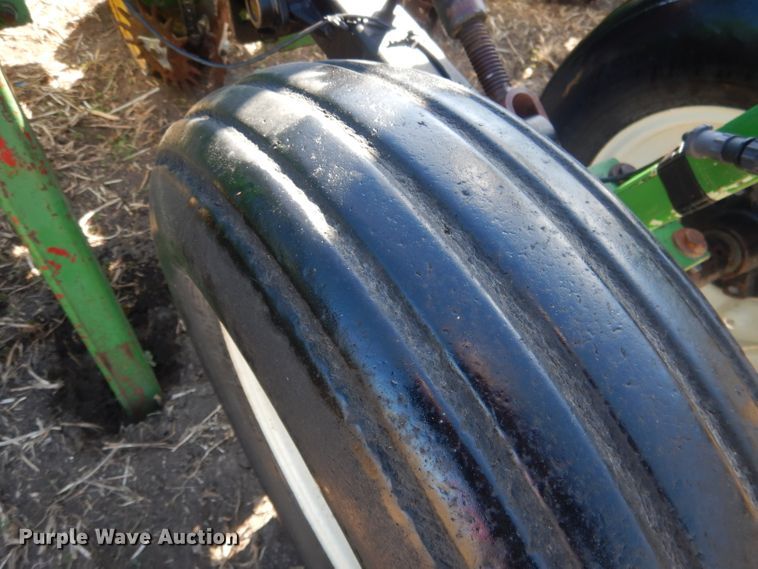 image for item DG4624 John Deere 7300 Max Emerge 2 no-till planter