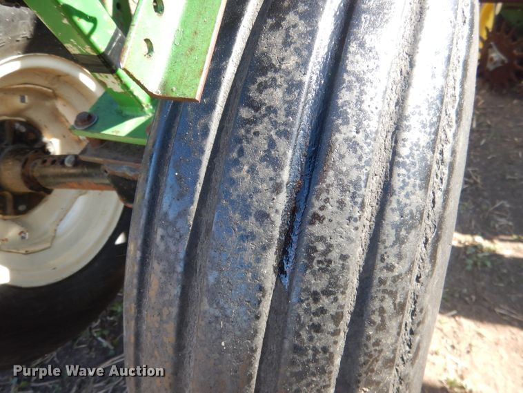 image for item DG4624 John Deere 7300 Max Emerge 2 no-till planter