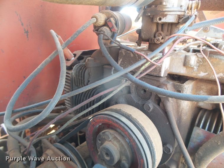 image for item DG8299 Gehl 2600  skid steer loader