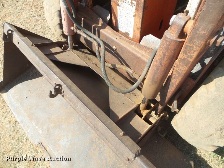 image for item DG8299 Gehl 2600  skid steer loader