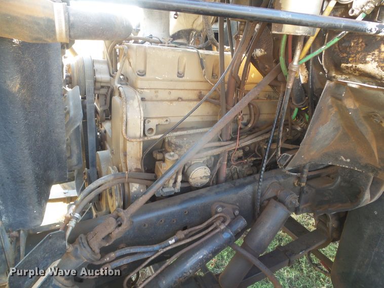 image for item DG8300 1983 GMC Brigadier  semi truck