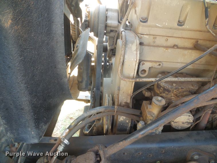 image for item DG8300 1983 GMC Brigadier  semi truck