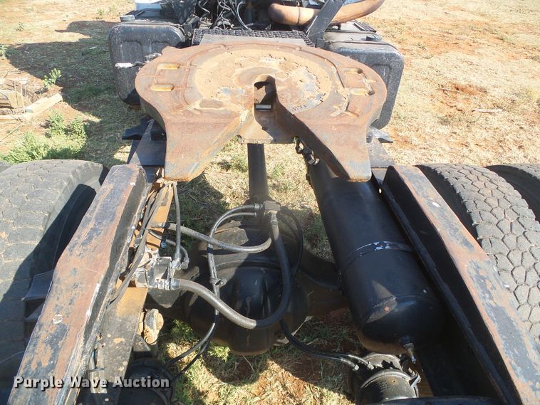 image for item DG8300 1983 GMC Brigadier  semi truck