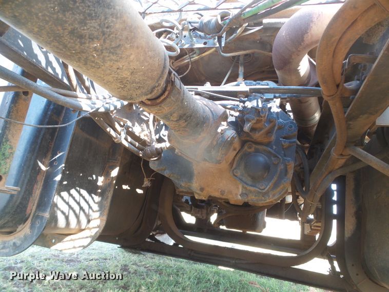 image for item DG8300 1983 GMC Brigadier  semi truck