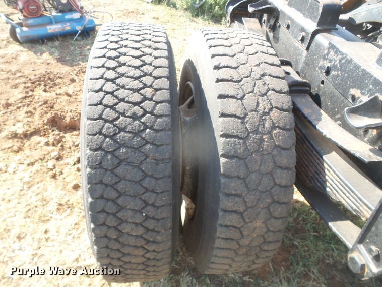 image for item DG8300 1983 GMC Brigadier  semi truck