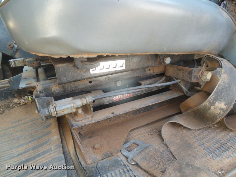 image for item DG8300 1983 GMC Brigadier  semi truck