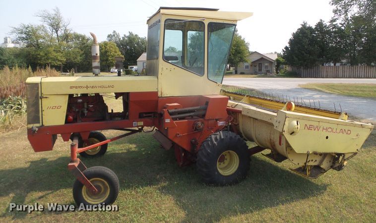 image for item DG8303 New Holland 1100  windrower