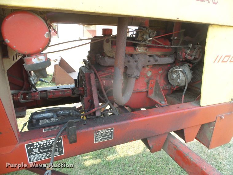 image for item DG8303 New Holland 1100  windrower